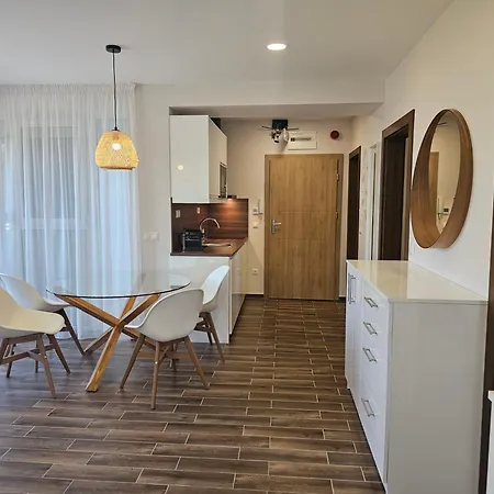 Nature Spring Deluxe Apartmants * 佐洛卡罗斯
