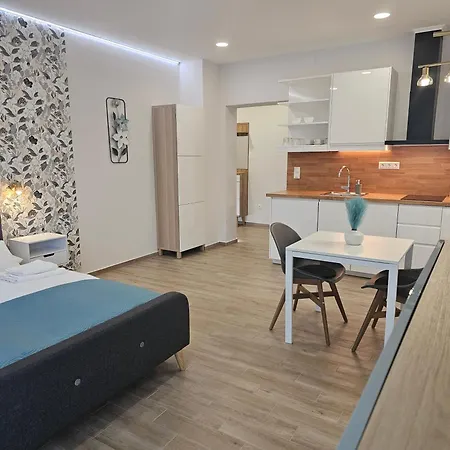 Nature Spring Deluxe Apartmants * 佐洛卡罗斯